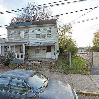 636 Race St, Bristol, PA 19007