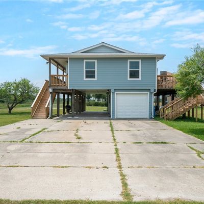 64 W Castle Oak, Rockport, TX 78382