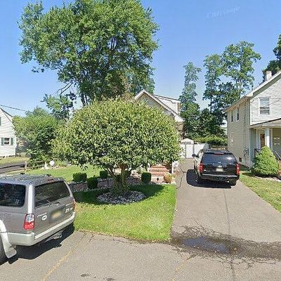 641 Lorraine Ave, Middlesex, NJ 08846