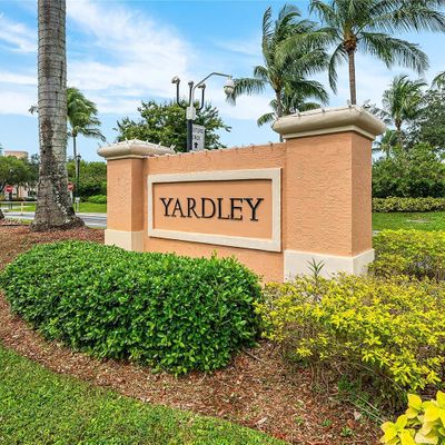 7715 Yardley Dr, Tamarac, FL 33321