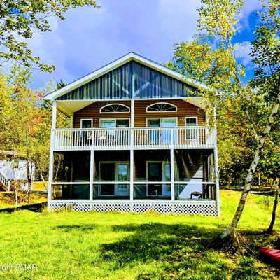 7756 Lakeshore Drive, Pocono Lake, PA 18347