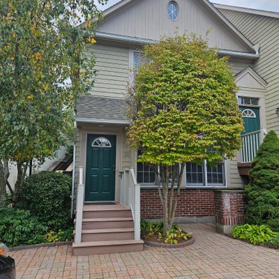 79 Locust Ave, New Canaan, CT 06840