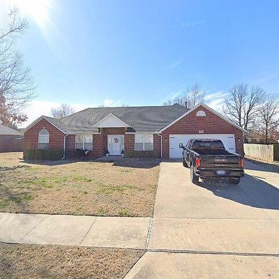 8004 Covington Rd, Siloam Springs, AR 72761