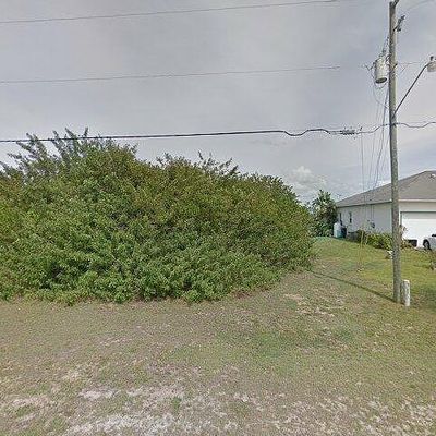 804 Champion Ave, Lehigh Acres, FL 33971