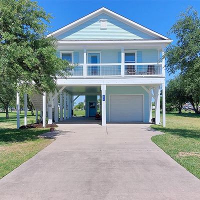 805 Nelson Ave, Port Bolivar, TX 77650