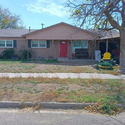 809 W 27 Th St, Plainview, TX 79072