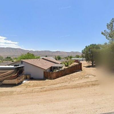 8127 Mono Dr, Hesperia, CA 92345