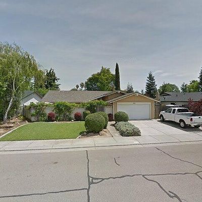 840 Dorchester Cir, Lodi, CA 95240