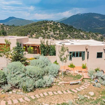 72 Happy Trails, Santa Fe, NM 87505