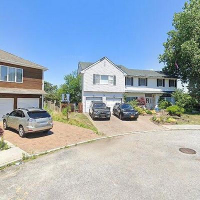 721 Park Ln, Cedarhurst, NY 11516