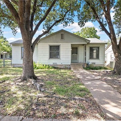 722 Williamson Dr, Bryan, TX 77801