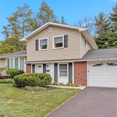 725 Cheryl Dr, Warminster, PA 18974