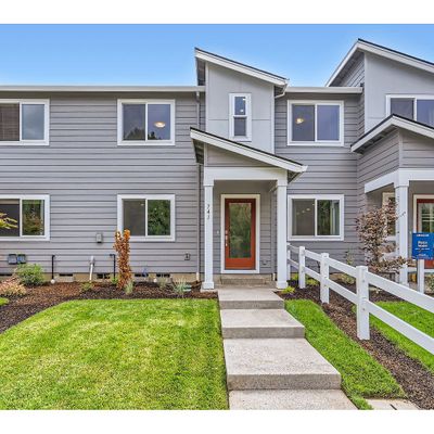 727 Merriott Ln, Woodburn, OR 97071