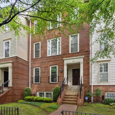 729 Massey Lane, Alexandria, VA 22314