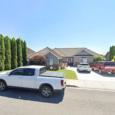 7304 Saddlebrook Dr, Yakima, WA 98908