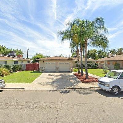 740 E Harvard Ave, Dinuba, CA 93618