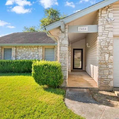 7454 Hidden Oak Trail, Live Oak, TX 78257