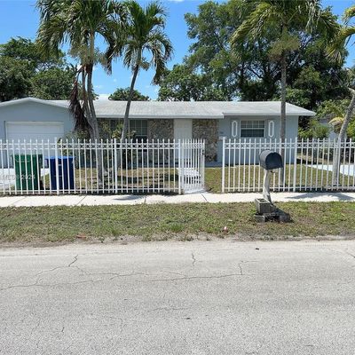 755 Nw 142 Nd St, Miami, FL 33168