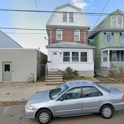 77 Seneca St, Wilkes Barre, PA 18702