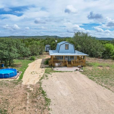 771 Chisolm Trl, Utopia, TX 78884