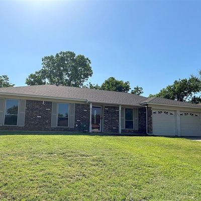 925 Prestwick St, Bedford, TX 76022