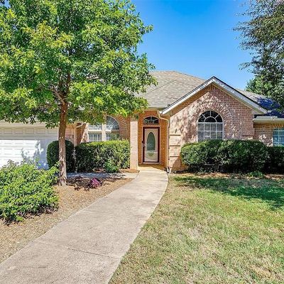 9301 Meandering Dr, North Richland Hills, TX 76182