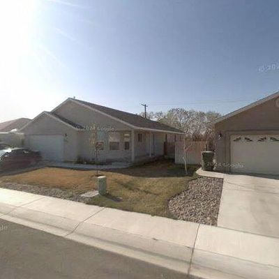 952 Augusta Ln, Fallon, NV 89406