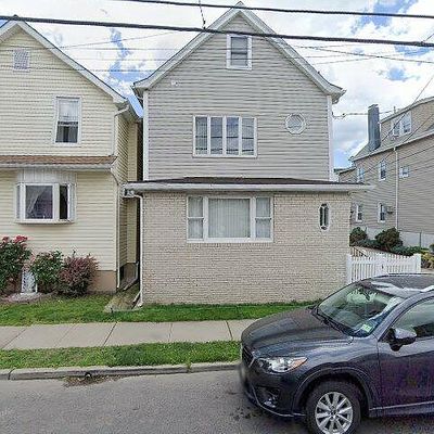 96 Mercer St, Wallington, NJ 07057