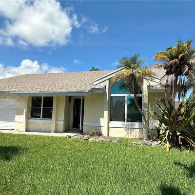 9751 Sw 219 Th St, Cutler Bay, FL 33190