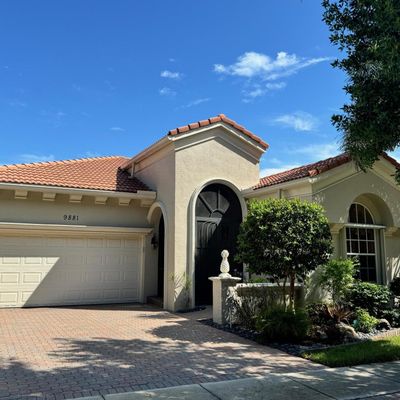 9881 Via Grande W, Wellington, FL 33411