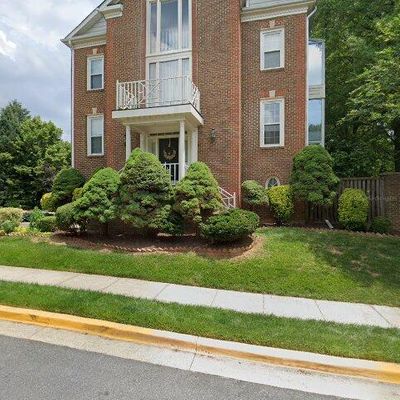 9942 Foxborough Cir, Rockville, MD 20850