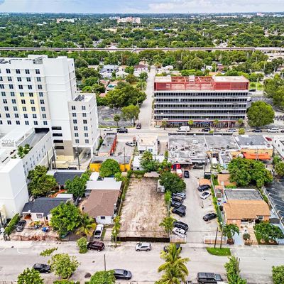 Address Withheld, Miami, FL 33142