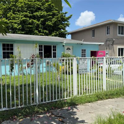 Address Withheld, Miami, FL 33150