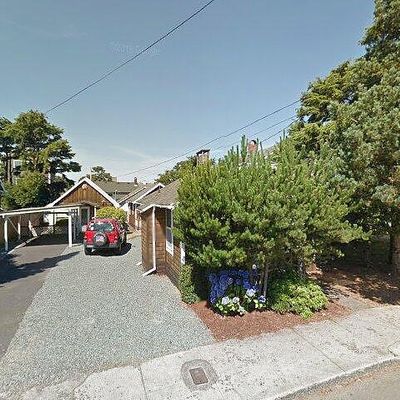 860 S Columbia St, Seaside, OR 97138