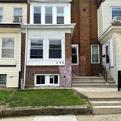 888 Marcella St, Philadelphia, PA 19124