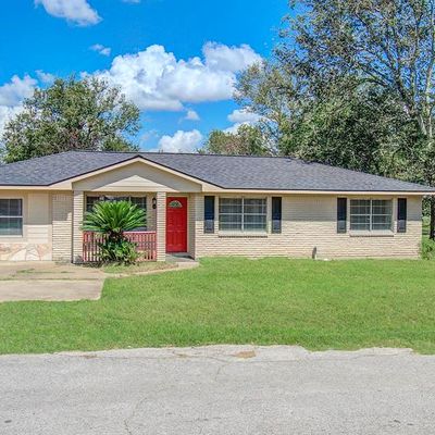 8907 Noble St, Needville, TX 77461