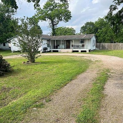 8911 Milby St, Needville, TX 77461