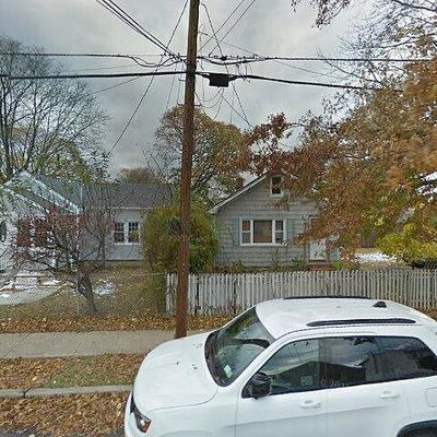 9 Brooks Ave, Roosevelt, NY 11575