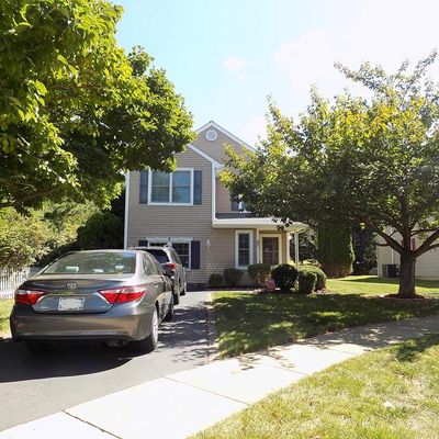 9 S Ascot Ct, Newtown, PA 18940