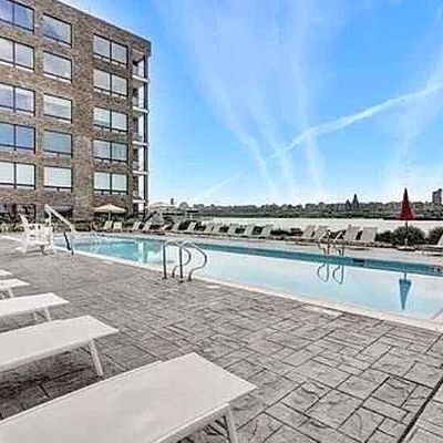 9 Somerset Lane #Ph 620, Edgewater, NJ 07020