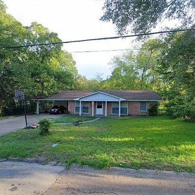 910 Russell Ave, Lufkin, TX 75904