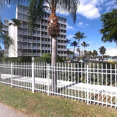 1 Bluebill Ave #410, Naples, FL 34108