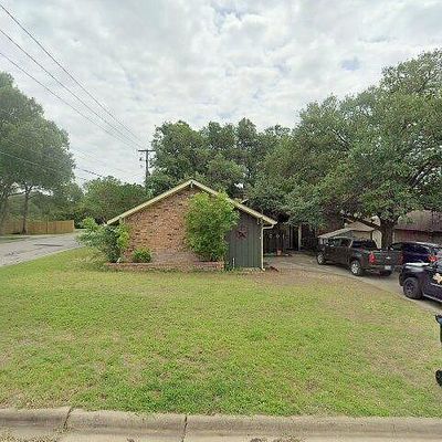 1001 Lakeview Dr, Brenham, TX 77833