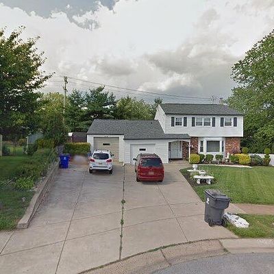 1001 Rockwell Rd, Wilmington, DE 19810