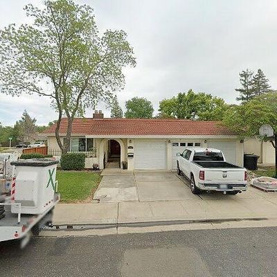 1001 Woodcrest Ct, Roseville, CA 95661