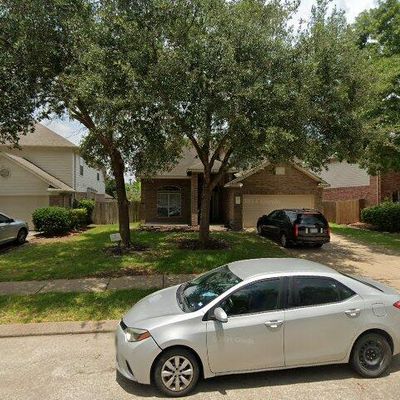 10013 Hidden Falls Dr, Pearland, TX 77584