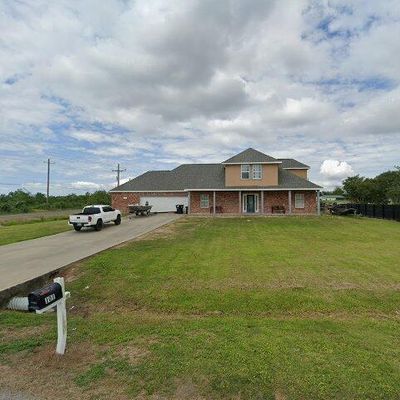 101 Klumpp Ln, Lake Charles, LA 70607