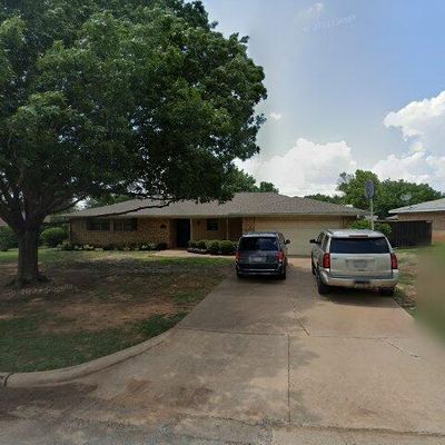 101 Old Cambridge Rd, Henrietta, TX 76365