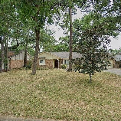 10155 Hanka Dr, Houston, TX 77043