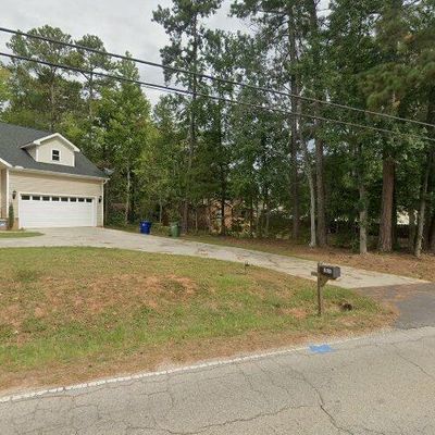 1017 Laurel Ave E, Greenwood, SC 29649